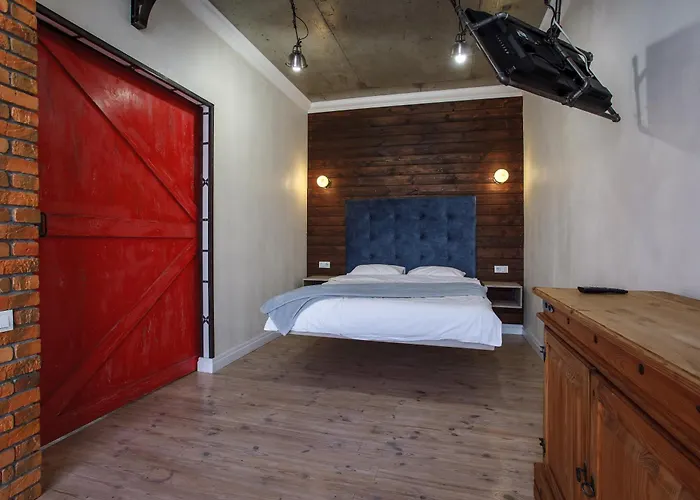 דירה Loft With A Swing And Side Sea View אודסה